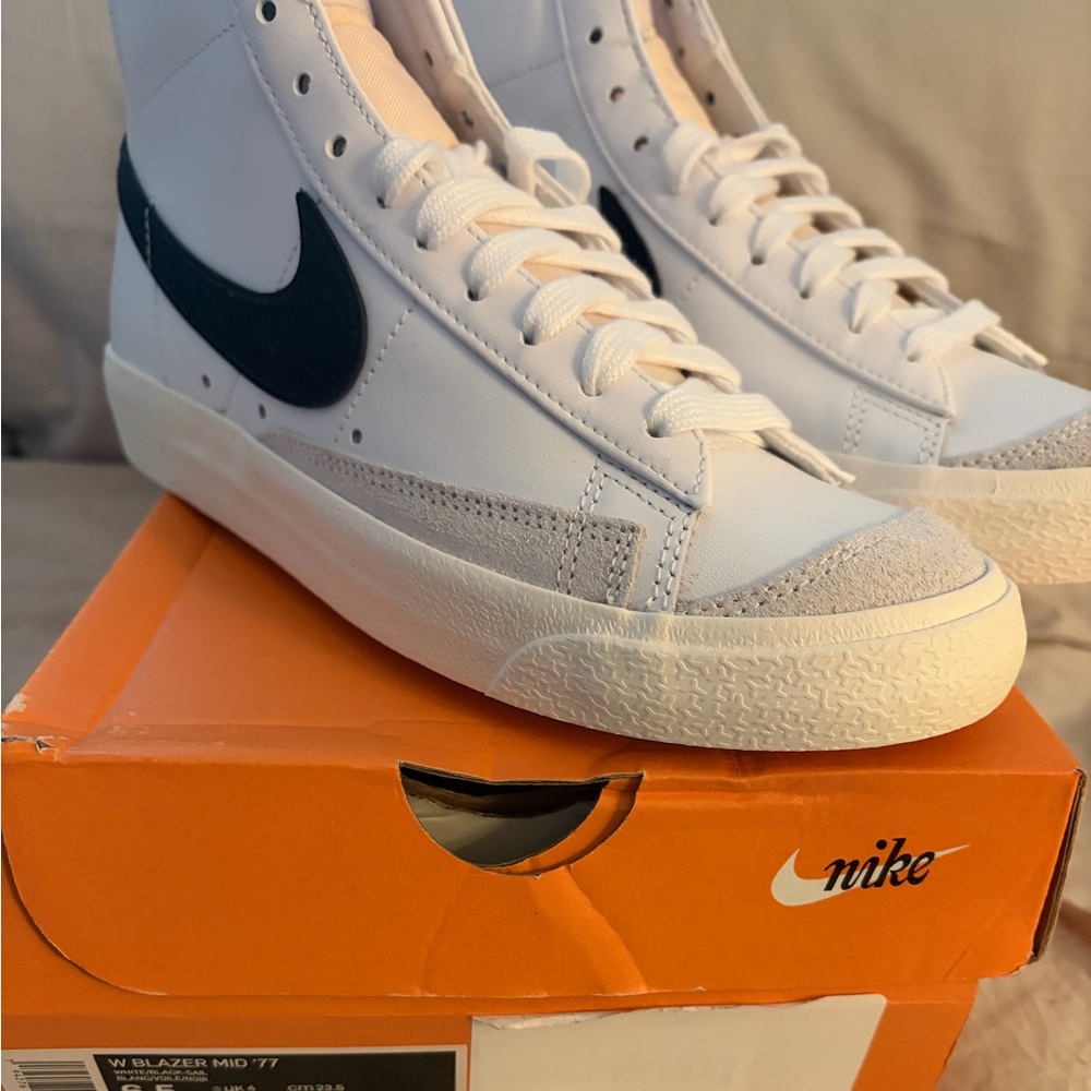 Nike Women’s White and Gray Blazer Sneakers